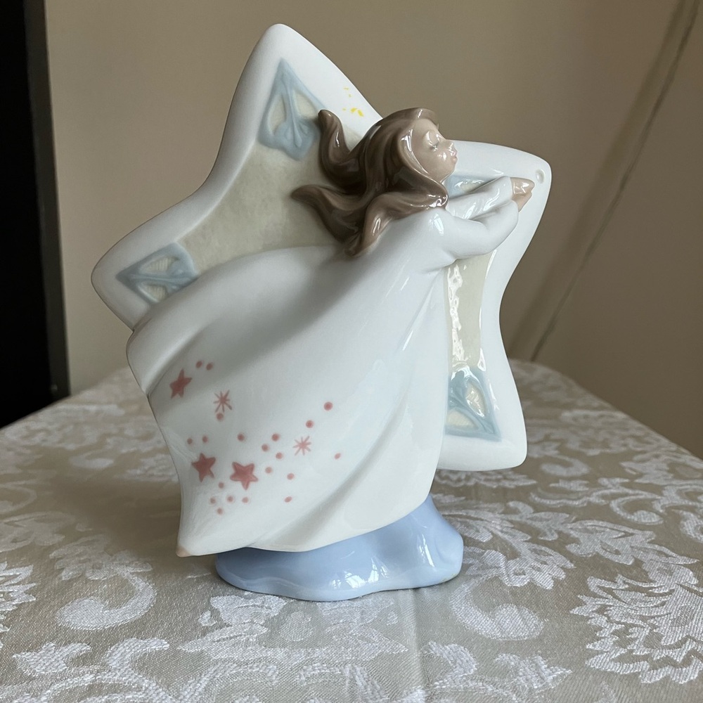 Lladro Nao Birthday Angel